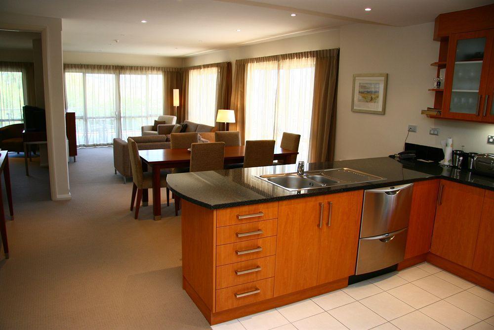 Lakeside Apartments Wanaka Buitenkant foto
