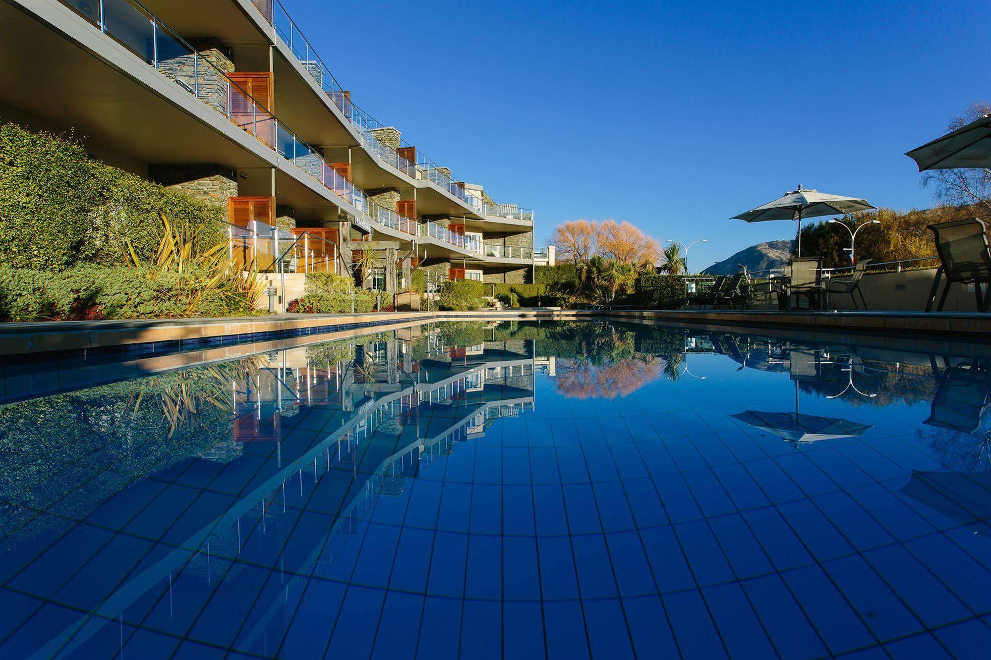 Lakeside Apartments Wanaka Buitenkant foto